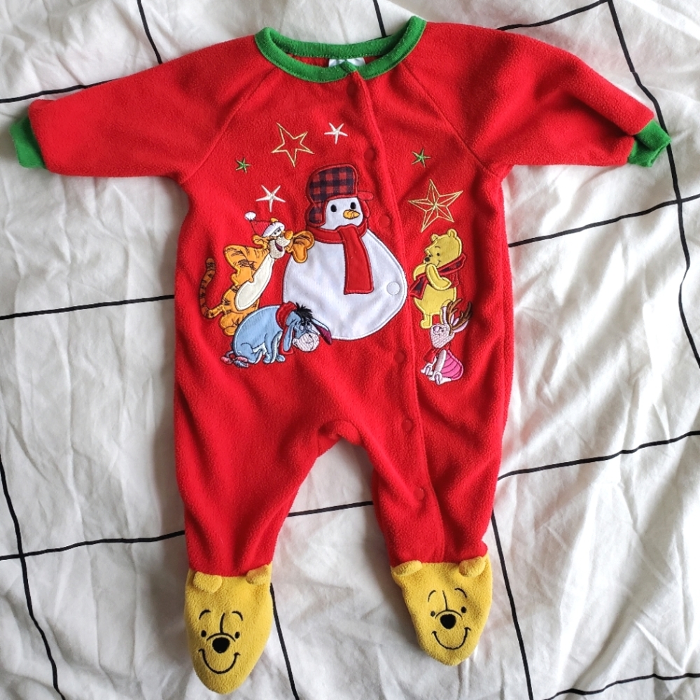 Disney's Winnie the Pooh Fleece Onesie /Footsie Size 0-3 Months